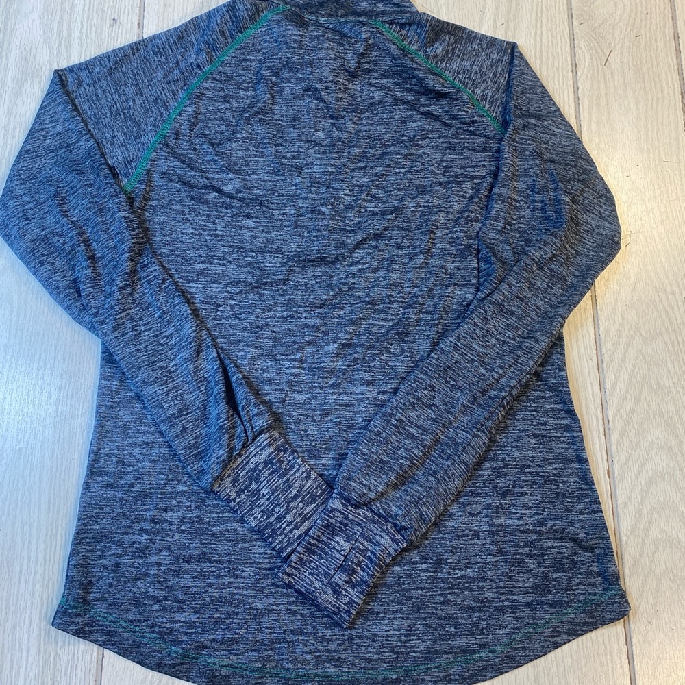 Colosseum Notre Dame Fighting Irish Women's Size S Gray 1/4 Zip Long Sleeve - Picture 4 of 9
